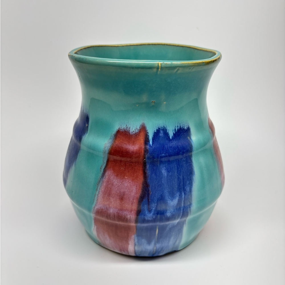 Vintage 1920'S Early Hull Art Pottery 6.75" Striped Ribbed Vase - Picture 2 of 10